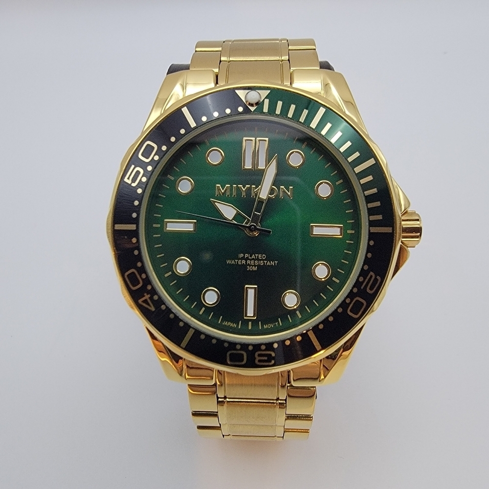 Miykon Gold Tone Green Dial Dive 44mm Watch 30M Water Resistant Seiko Movement